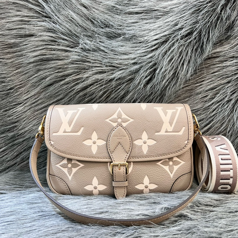Hobos Bag